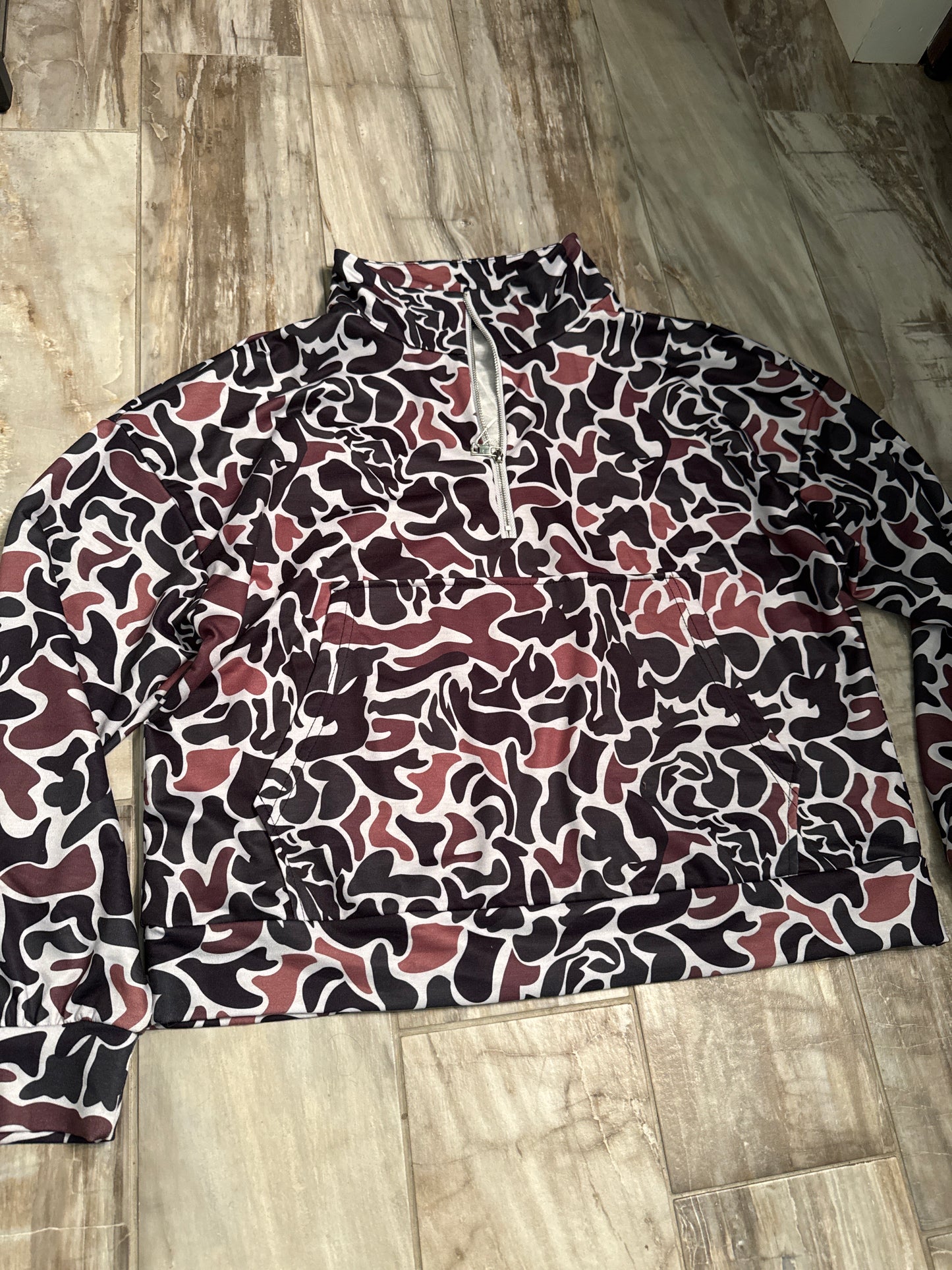 DUCK CAMO HALF ZIP SWEATSHIRT