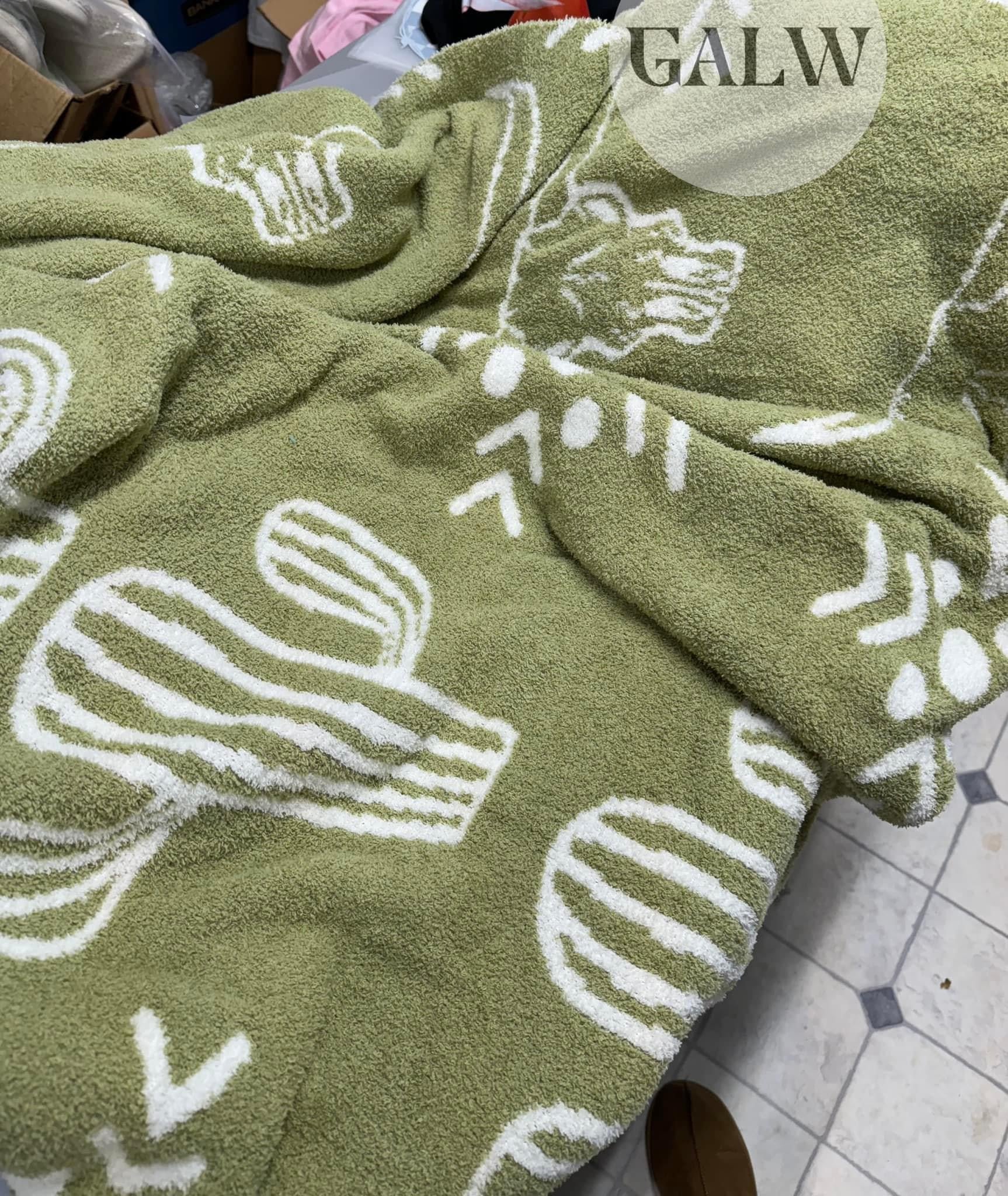 Sage & white western cactus longhorn Aztec 100% polyester microfiber 50x70 blanket